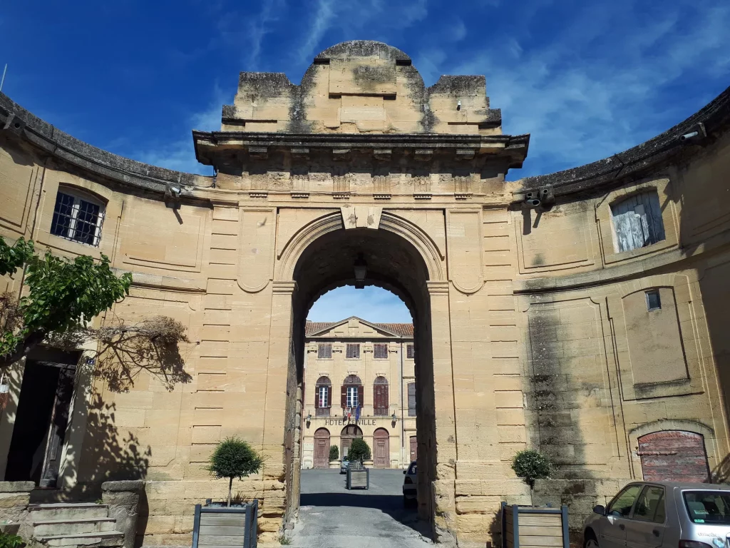 Provence Story | L’école d’autrefois de Peyrolles